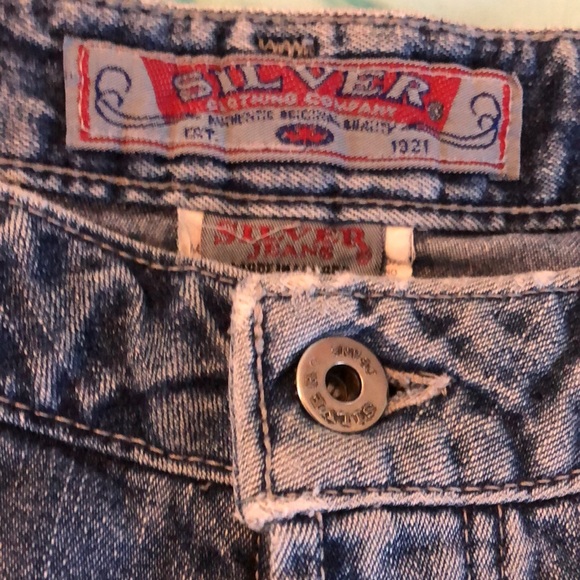 Silver Jean Shorts Size 30 x 3.5 inch inseam. Mid rise. - Picture 2 of 7